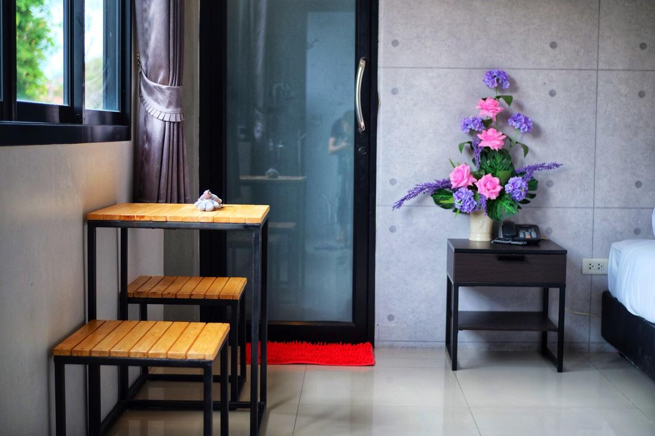 Royal Nine Otel Kanchanaburi Dış mekan fotoğraf