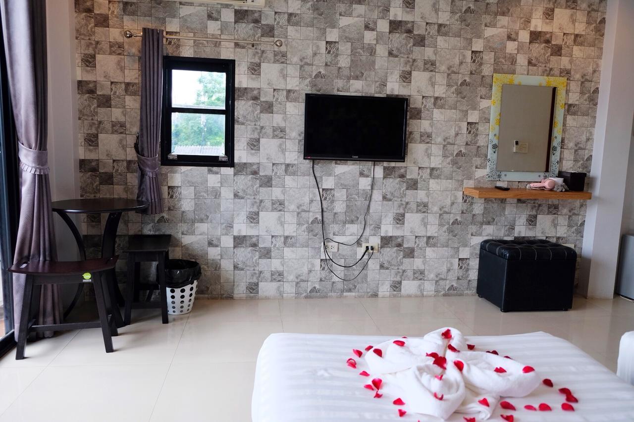 Royal Nine Otel Kanchanaburi Dış mekan fotoğraf