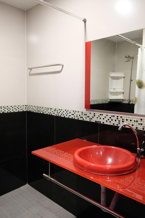 Royal Nine Otel Kanchanaburi Dış mekan fotoğraf