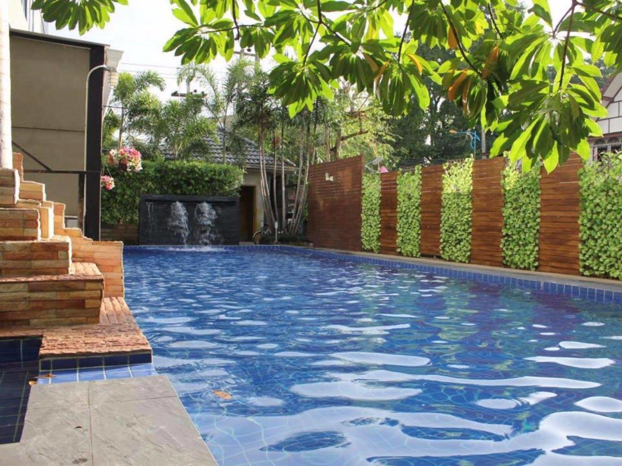 Royal Nine Otel Kanchanaburi Dış mekan fotoğraf