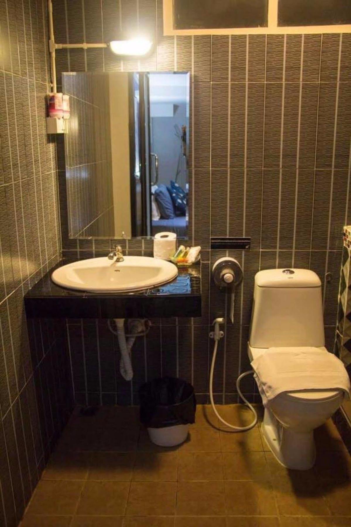 Royal Nine Otel Kanchanaburi Dış mekan fotoğraf