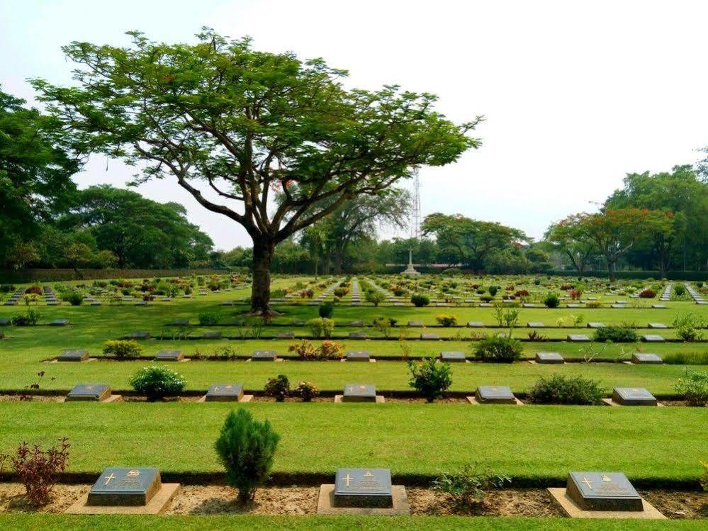 Royal Nine Otel Kanchanaburi Dış mekan fotoğraf